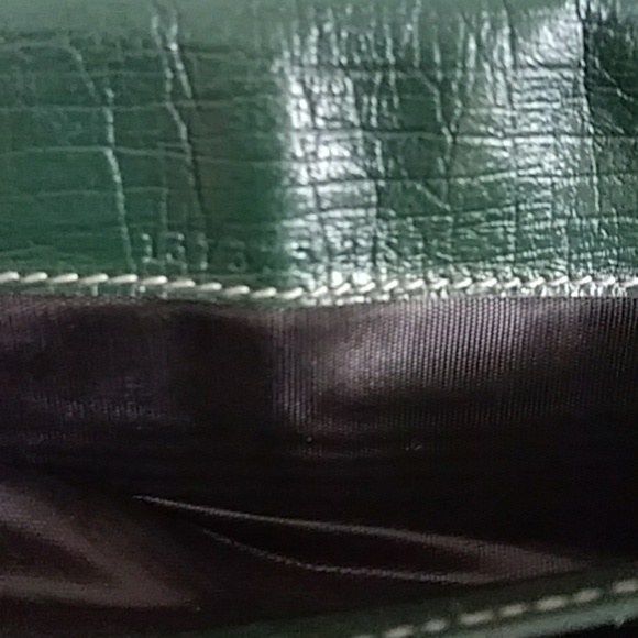 AUTHENTIC GUCCI WALLET - Picture 6 of 7